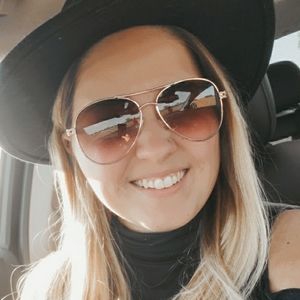 Meet your Posher, Taylor